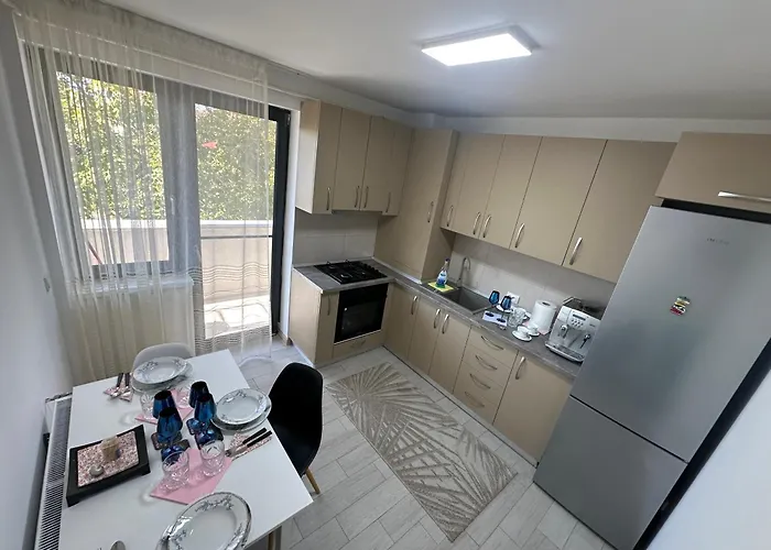 アパート - Sunny Oasis