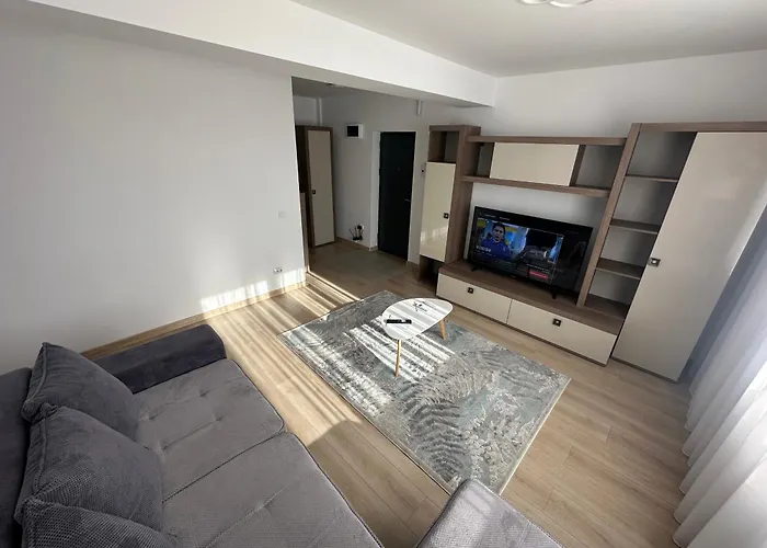 - Sunny Oasis クラヨーヴァ